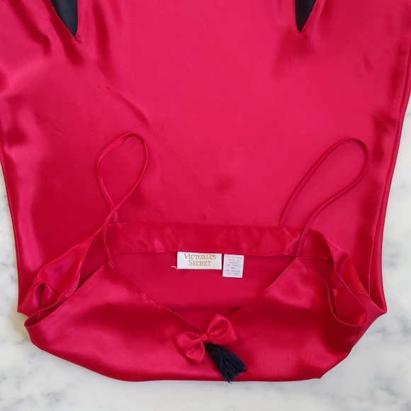 NWOT. Victoria's Secret Red Satin with Tie/Black Tassel & Sheer Bottom Nightgown - Picture 8 of 8
